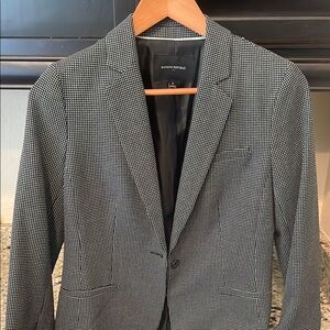 Banana Republic Black and White Sport Coat with Modern Slim Fit